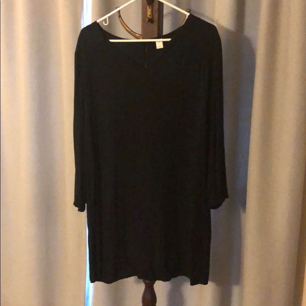 Black long sleeve rayon dress